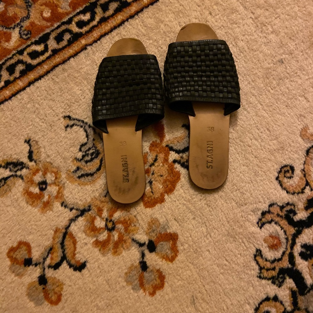 St.Agni woven leather flats